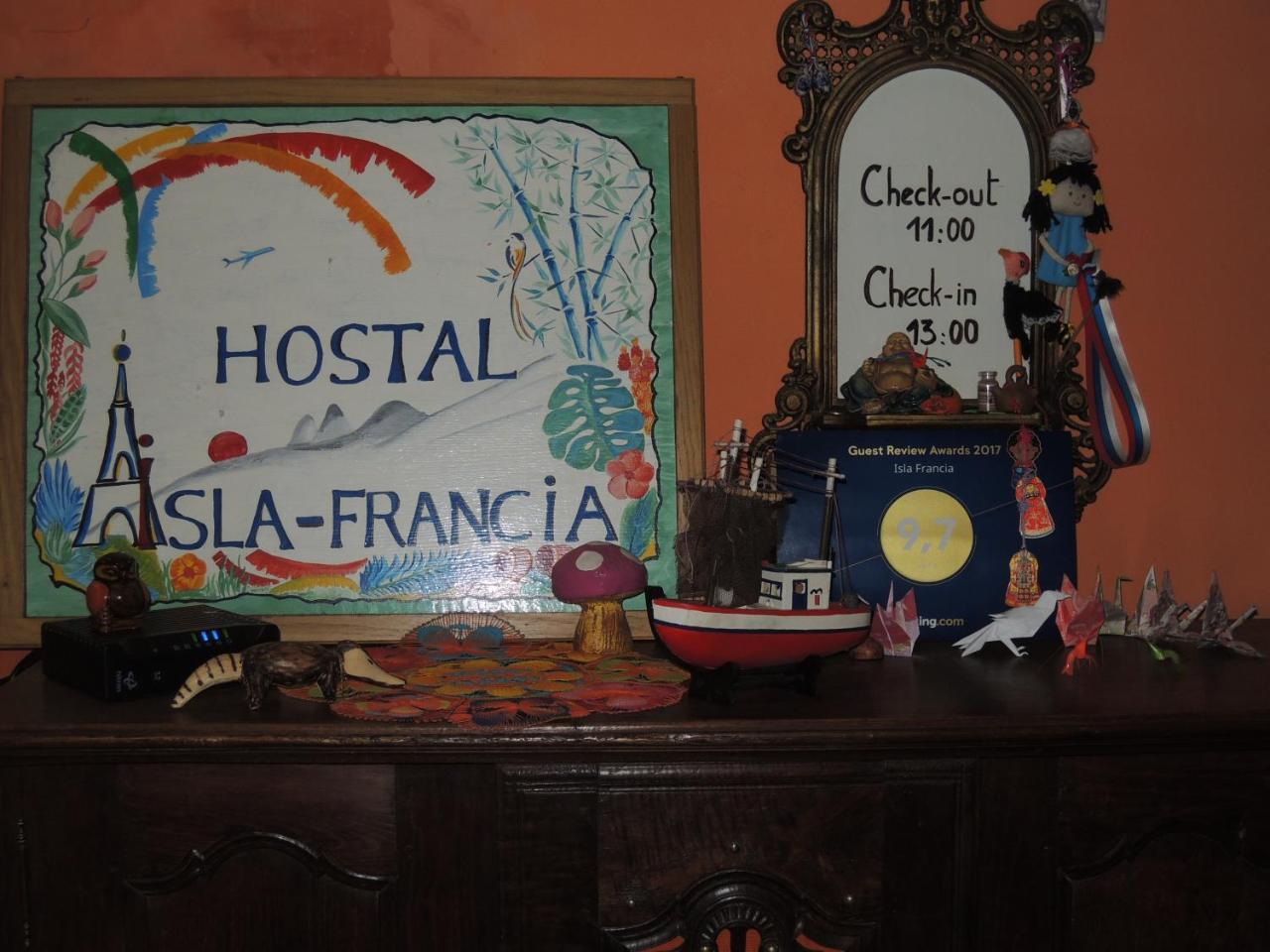 Isla Francia Hostel Asuncion Bagian luar foto